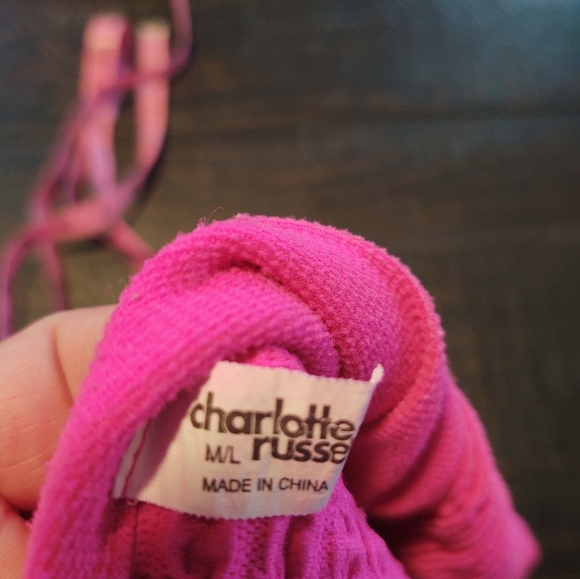 Mini skirt medium/Large very stretchy - Picture 4 of 4